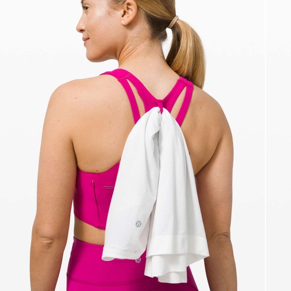 Lululemon Stash It Bra in Ripened Raspberry. - Picture 3 of 16